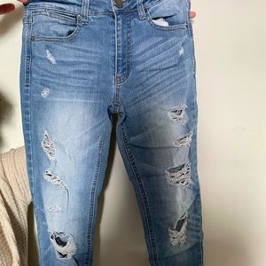 Ripped skinny jeans